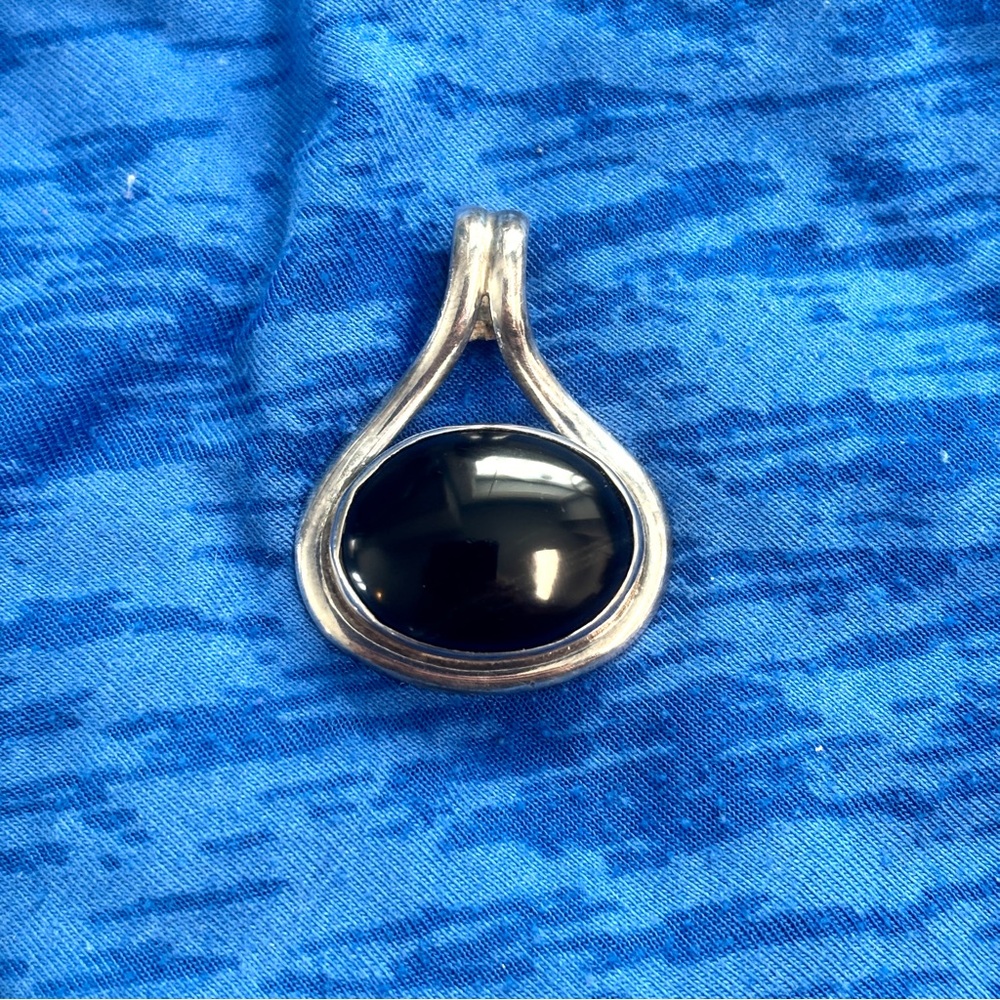 Sterling Silver Onyx Pendant